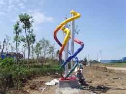 hj1738 不銹鋼雕塑-針線之魅_青島國際服裝城不銹鋼雕塑、石雕、玻璃鋼雕塑_濱州宏景雕塑有限公司